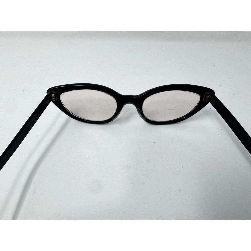 Liberty USA 5 3/4 Cat Eye Eyeglass Frames Black 46-20-145 1970s Vintage